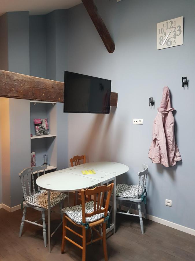 Les Studios De La Rose Des Vents Sathonay-Camp Bagian luar foto