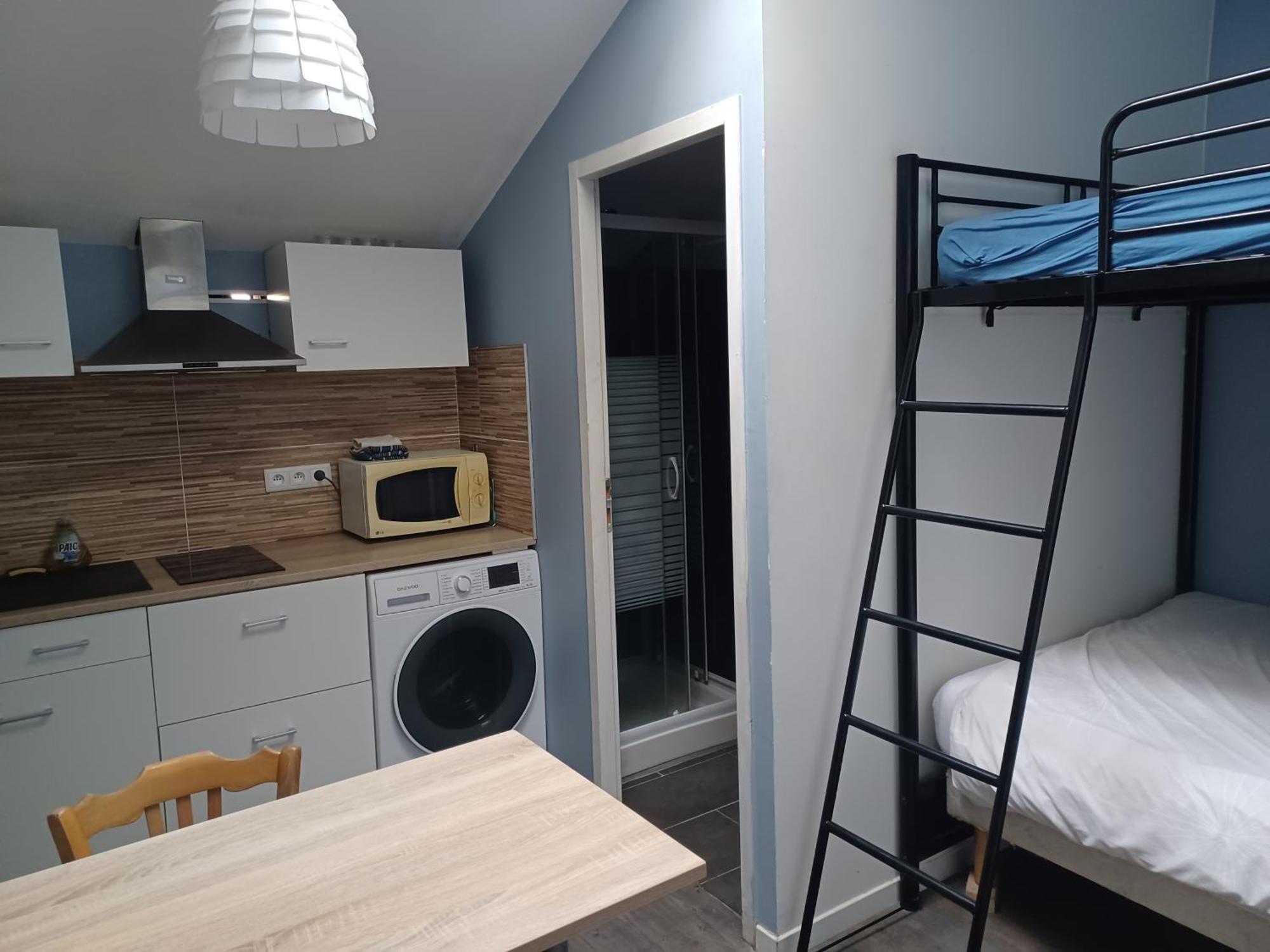 Les Studios De La Rose Des Vents Sathonay-Camp Bagian luar foto